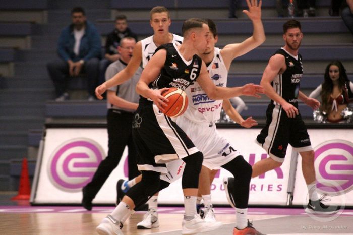 Klicken für Bild in voller Größe